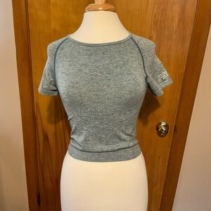 PINK Blue Short Sleeve Medium Compression Top